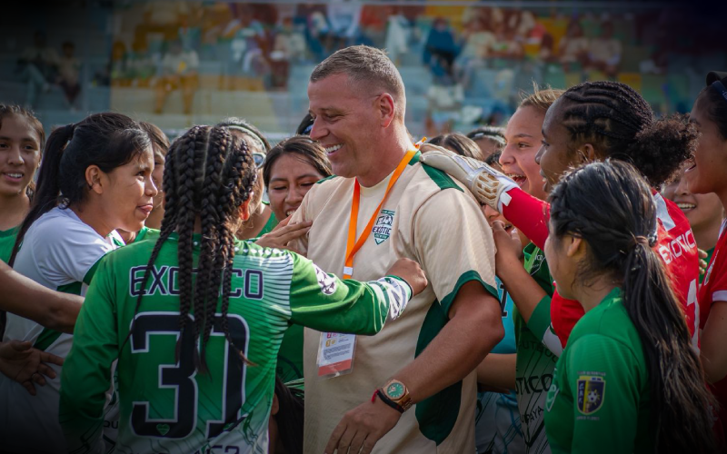 CARRUSEL_CLUB DE FUTBOL EXOTICO-01